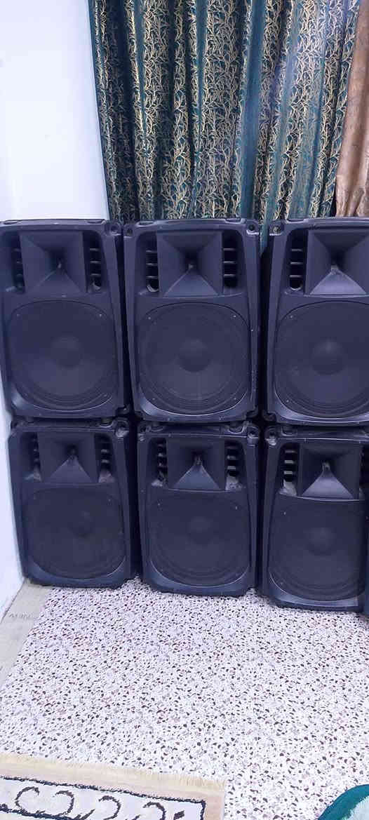 السعر 200 الف الزوج الواحد  قفل 
دبليو 17 كوبي  زوج واكف بيهن تويتر 
وزوجين لبب المكان بغداد 
***********
