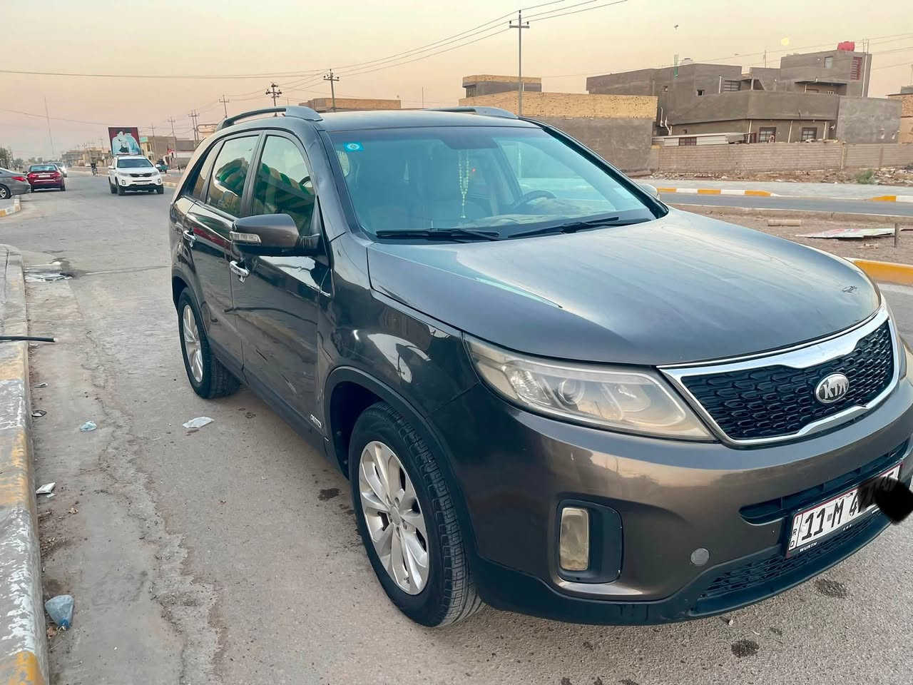 كيه سورنتو
موديل (15) امريكي
(6) سلندر
(7) راكب
موصفات كشنات كهرباء
تتفئه كشنات 
اشاير بالمرايه
بصمه ابواب ترحيب لايت زنون 120جرص 
فول موصفات ماعدا الفتحه
السياره هستوني مسوي ادامه كامله محرك
حادث امريكه جاملخ امامي نفسه  بس مصبوغ بدون دواخل ملاون الباب
للاستفسار(***********)
