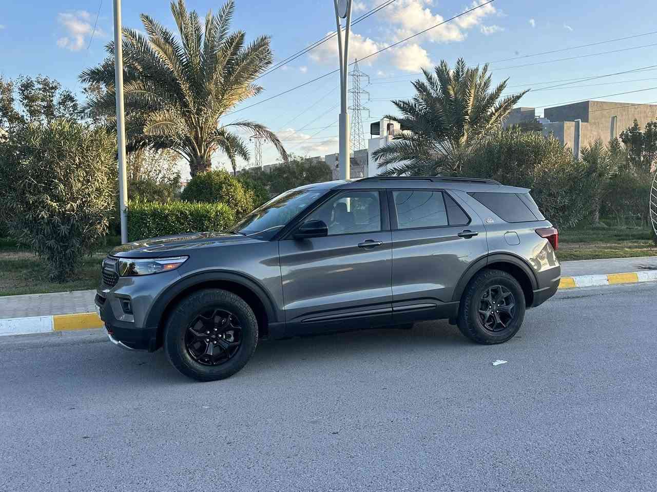 Ford Explorer  timberline 2022 رقم اربيل
العداد : 27 الف مايل
السعر : 280$
حجم محرك : 4 سلندر توربو
الضرر  صبغ بابين  سکن حادث خفيف جدا وبيها رشة ربع بنيد اثر طخة بسيطة هنا بالعراق
ارباکات سلیم 
من اعلى الفئات بالمواصفات اكسبلوره التمبرلاين
بانوراما 
كاميرا 360°
کیج ديجيتال
4X4 Awd
بصمة تشغيل
بصمة ابواب
صندوق شفط كهربائي
رادار امامي (تحديد مسار)
رادار جانبي (نقاط عمياء)
رادار خلفي (التحذير من الاصطدام)
شفتات استيرن
استيرن تدفئة
كشنات جلد vip
كشنات تدفئة+ تبريد
هاند بريك بصمة
Auto Stat
Auto Stop
حساسات امامية+خلفية
(Navigaton) 
مانع انزلاق
‏‎‏‎ مکان سیارة تكريت 
‎اسیاسیل ***********☎️
