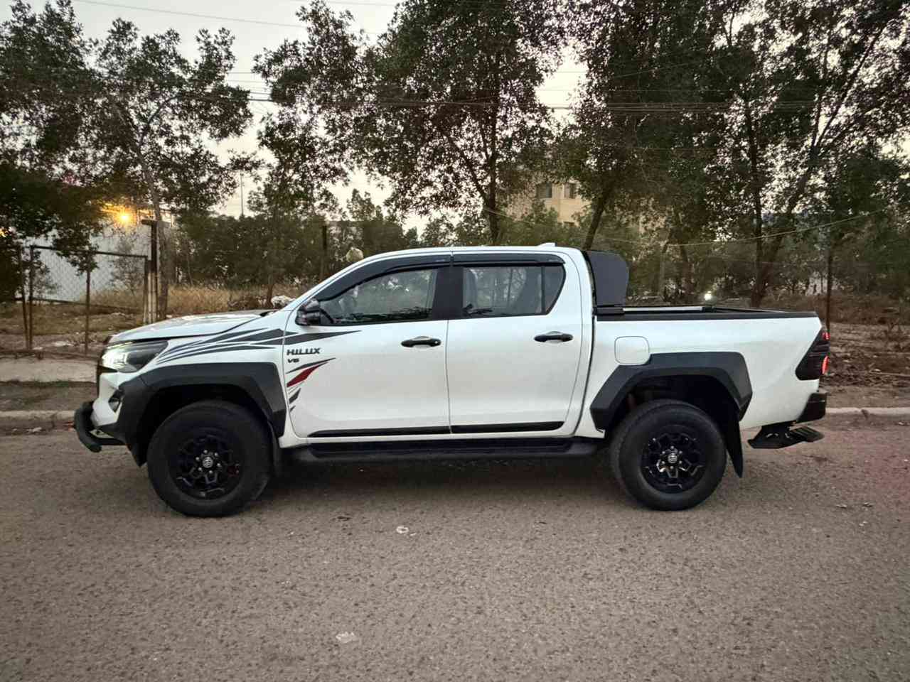 هايلوكس GR 2024 ابيعها على حادثها السيارة شغالة وتمشي ايرباكات سليمة رقم اربيل تحويل ثاني يوم مكاني بغداد شارع فلسطين للاستفسار 
***********
