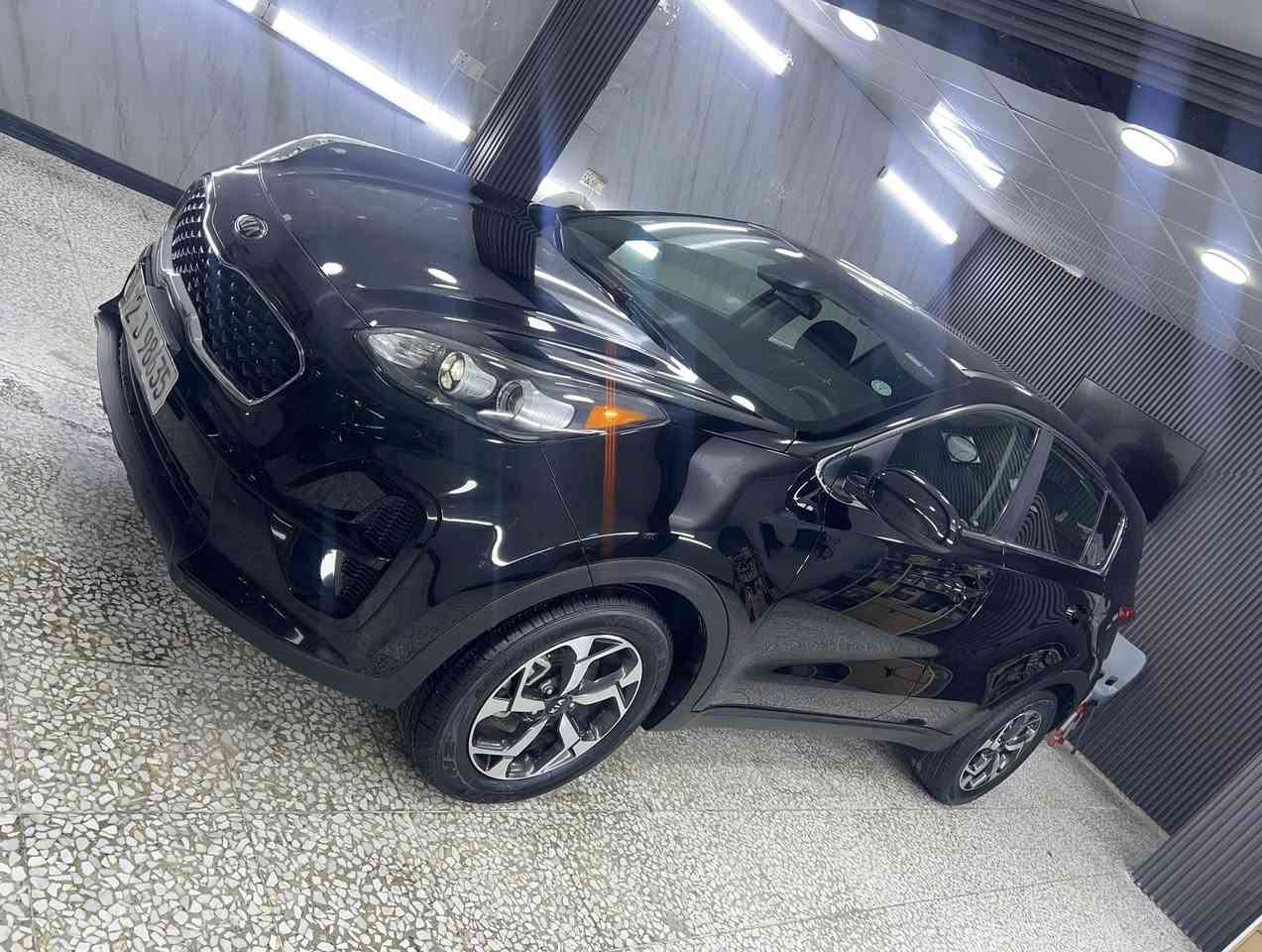 السلام عليكم سبورتج 22 للبيع كلين كلين حتى دعاميات مكفوله كير مكينه صدر كله بل جيس رقم اربيل بسم شركة 
سياره بدون شخوط بدون رصعات مكفوله السعر 175 وبيه محال بسيط مكاني الدوره ***********
