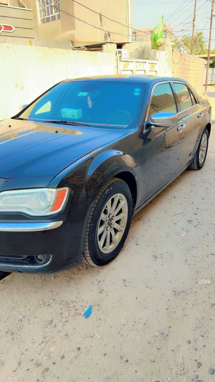 من رخصة الادمن السلام عليكم اوباما مديل 12 اسود داخل عسلي جلد رقم اربيل باسمي تحويل ثاني يوم سياره جاهزه بدون حادث بدون ايرباك بس شويه بارد بلدور مال الجاملغ مثل ما موضح بلسونار بيع نقد أو مراوس حسب القناعة السعر ب160 وبيها مجال مكاني حله رقم التليفون***********
