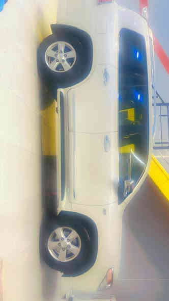 السلام عليكم من رخصة الادمن المحترم
 
 لاندكروزر 2010 محدثه 2015سياره بلاديه مكفوله بيه بس بنيد تكشير شبرين وصبغته والباقي كفاله عامه مكينه وكير وصدر وتخم تاير تبريد ثلاجه كله شغال اي نقص مابيه وبيه صيانه بشركة تيوتا رقم بغداد باسمي مكان السياره بغداد البياع *********** السعر 29 بغداد
