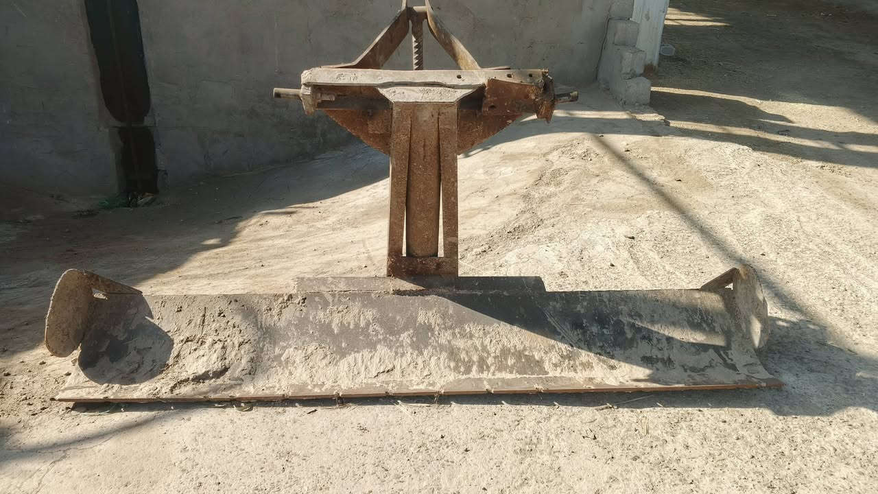 السلام عليكم معدلان نضيف للبيع اتصال ***********
