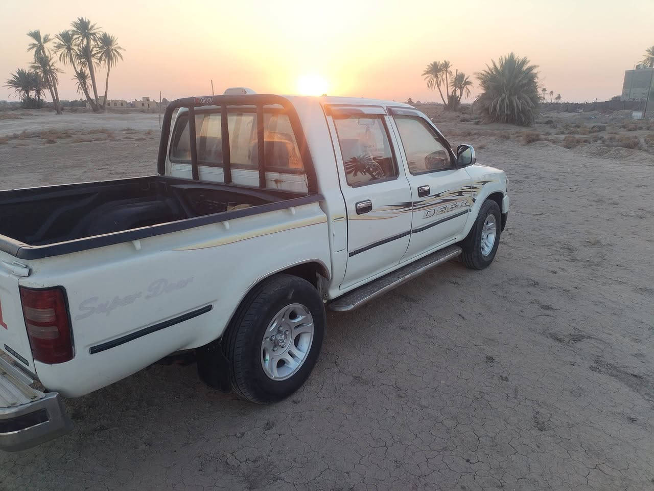 السلام عليكم بيكم دير موديل 2008 رقم بغداد سنويه مجدده لغايه 2027 مكفوله من الضربه كير محرك شاصي مكفول كهربائيات كلها شغاله تخم تاير حداديه جديده السعر 47 وبيه مجال الشراي يتصل مكانها الديوانية ***********
