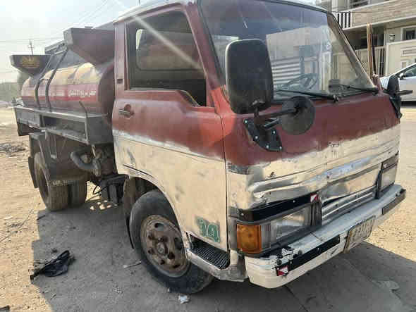 السلام عليكم للبيع دعلج تنكر كيا 
موديل 1994 
رقم بغداد الماني 
مكينه وكير مكفولات 
مكاني بغداد شهداء السيدية 
سعره 35 ورقه 
للاتصال ***********
