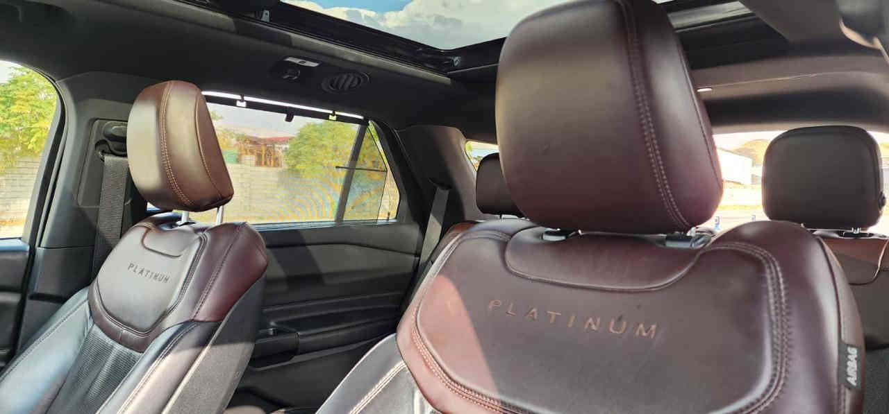 فورد 2020 
فول مواسفات  لیمیتد VIP
ماشی ٥٠ الف میل  محرک ستەسلندر 
کیر محرک بشرط مامفتوح 
رقم سلیمانیە جدید سنویە جدید باسمی 
ضرر جملخ خلفی باب بدون دواخل ارباک فقد بردە سیستم بجم کبس 
رقم شاسی موجودە بانشر 
عنوان کلار 
*********** 
سعر 315 بیمجال 

فورد 2020 
6 پستون 
فول مواسفات لمیتید VIP
٥٠هەزار روشتوە 
جملخ  دوا و دەرگای دوا سبوخە ناو گرتنی نیە ارباک بەس شانی سیستمی 
کیر و مەکینە بەشەرت
رەقەم سلیمانی  سەنەوی تازەیە 
بەناوی خومانە
ناونیشان کلار 
***********
سعر ٣١٥. معامەلە
