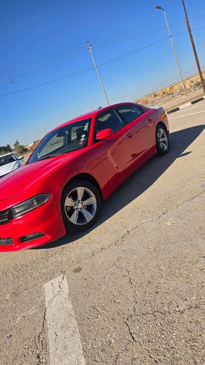 سلام عليكم جارجر موديل ١٧ حادث شبرين جاملغ لامامي فقط لا غيرها مكينه ٣٦٠٠ عليها منضومت غاز صاللها شهر من مشدوده السياره كفاله وكلين هنانه بل عراق صار بيها شبرين فقط السياره جاهزه من كلشي تبريد مكينه حداديه شواصي لغد ايرباك كلهن كفاله رقم سليمانيه الدولي الجديد وكاله او تحويل. بل يعجبك مواصفات السياره معروفه SXT سعر السياره ٢٠٨ وبيها مجال كلش قليل حك الجيه فقط. مكان السياره بابل مركز  رقم الهاتف *********** +***********
