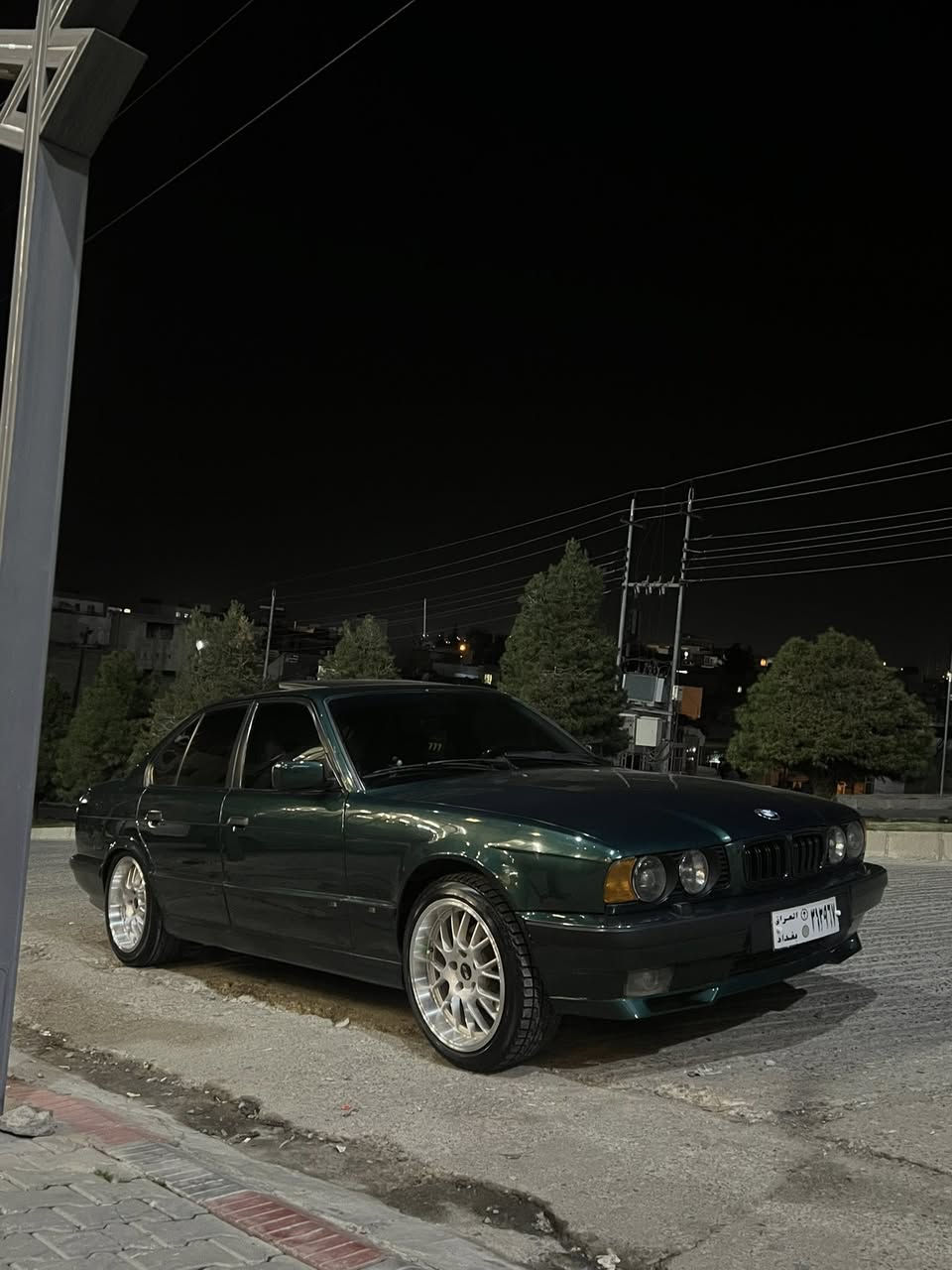 bmw-525iA-automatic
ماشەلا لە ماڵی هەمو لایەک  بۆ فرۆشتن 
بیئێم دەبلیو  بیلاد ٥٢٥ ئۆتۆماتیک
سلایت ئۆتۆ
دو جام کارەبا
تەبرید ساردو گەرم
تەلەفون
دەبڵ ئێرباگ
abs
سەیارەکە دەعم و لێدراوی نیە لەسەر شەریکە ماوەتەوە چوار تایەو ویلی لۆکی لە ژێرایە
ئارمی پلاستیک هەولێرە بەشەرتی ئەوەلیات و غەرامە و هەمو شتێک
سعری ٦٧کەمێک معامەلە
مشتەریت لە خزمەتام مشتەری نیت سەری خۆت و منیش مەیەشێنە لەگەڵ رێزم
***********
