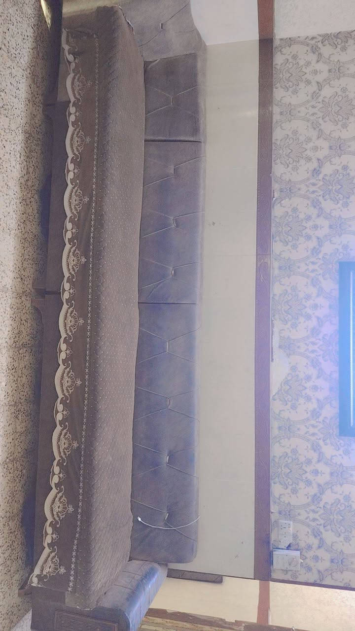 سبلت 3طن الحافض عدد 2شغالات منقصات غازتاخذهن عل فحص بغداد الرئاست العبيدي ***********وغرفه نوم وكاونتر وديوان عشر مقاعد كاروك هزاز
