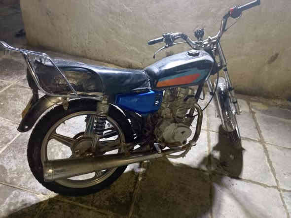 دراجه للبيع سعر 250 مكان غراف درجه خير من الله ***********
