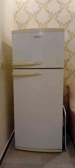 تخم 10مقعد بسعر 300وبي مجال وثلاجه 250وبيه مجال الرقم ***********
