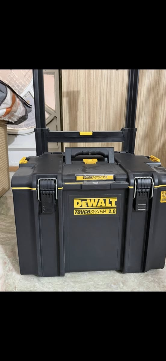 بوكس ديولت امريكي يعني اصلي 
قياساته 
طول ٥٥
عرض ٤٥
ارتفاع ٤٠ 

سعره ١٧٥ الف


**إذا كنت صاحب هذا الإعلان وتريد حذفه لأي سبب، رجاءا أرسل رسالة إلى الدعم الفني**