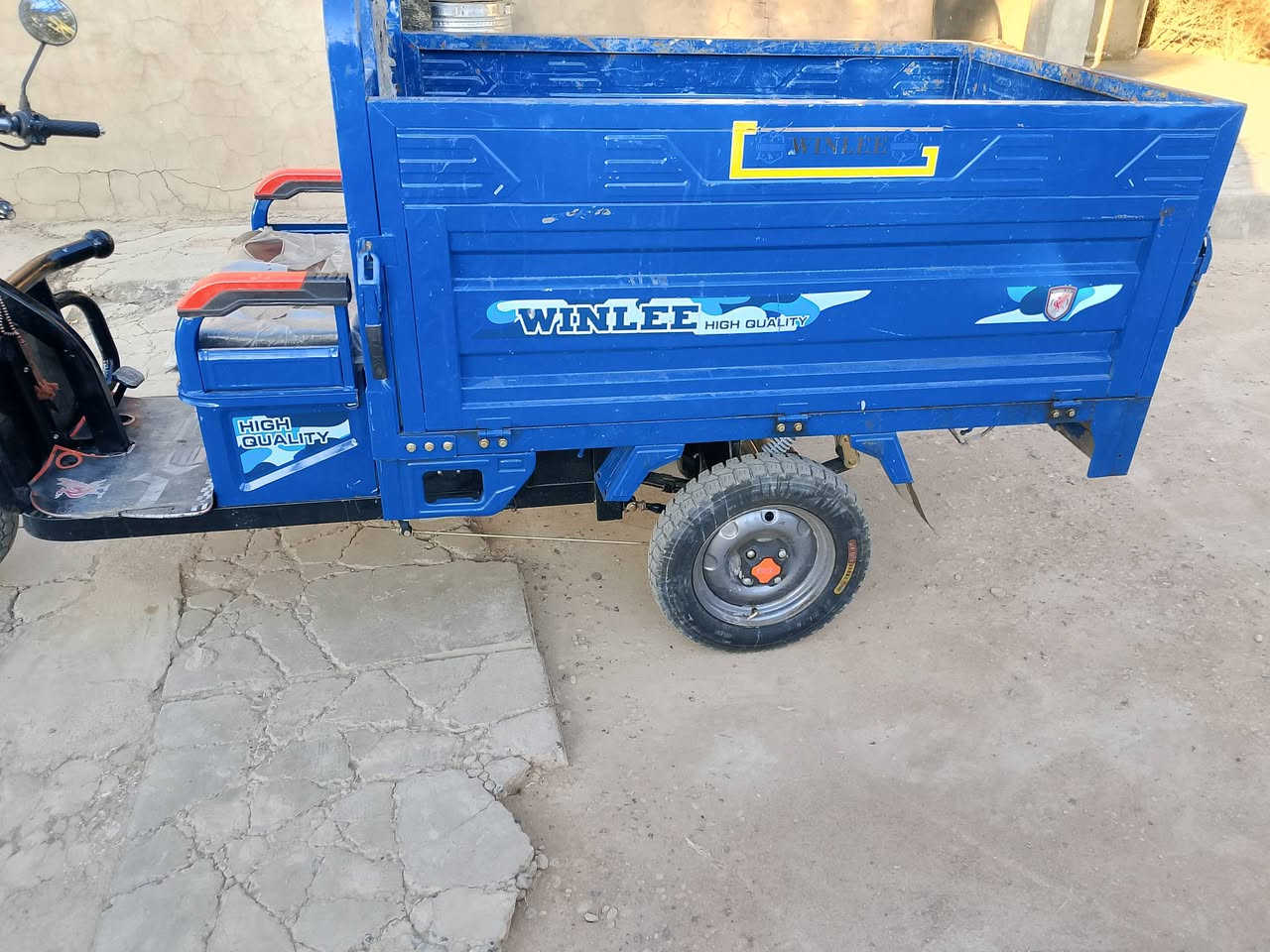 سلام عليكم ستوته شحن موديل 26كامله من كلشي السعر مليون وربع مكان أبو غريب ***********
