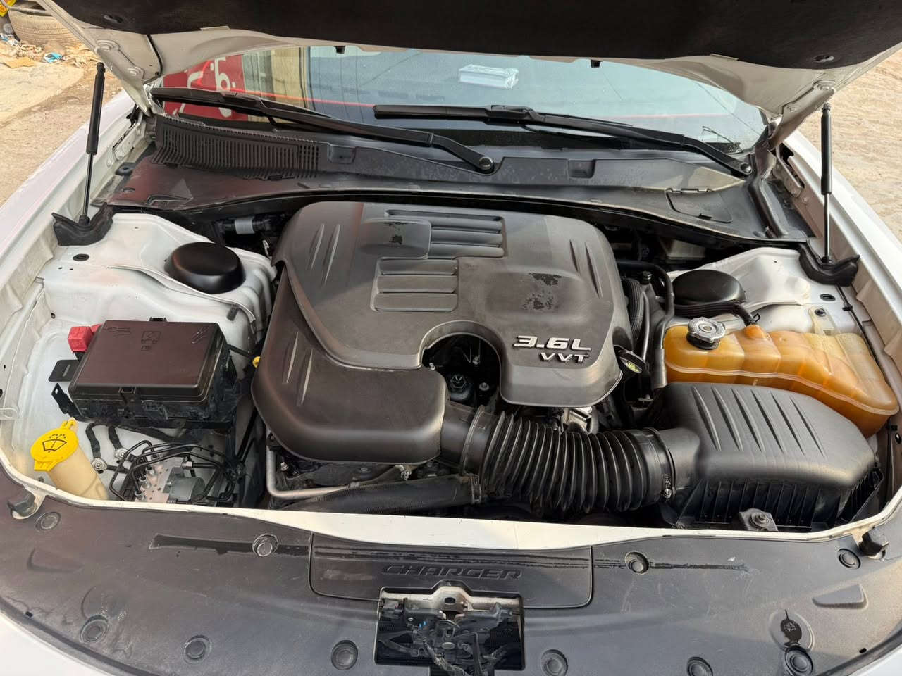 سلام عليكم جارجر للبيع موديل 18 خليجي فول مواصفات داخل أبيض رقم اربيل انكليزي كفالة عامة بأسمي  *********** 

@Mustafa Haider
