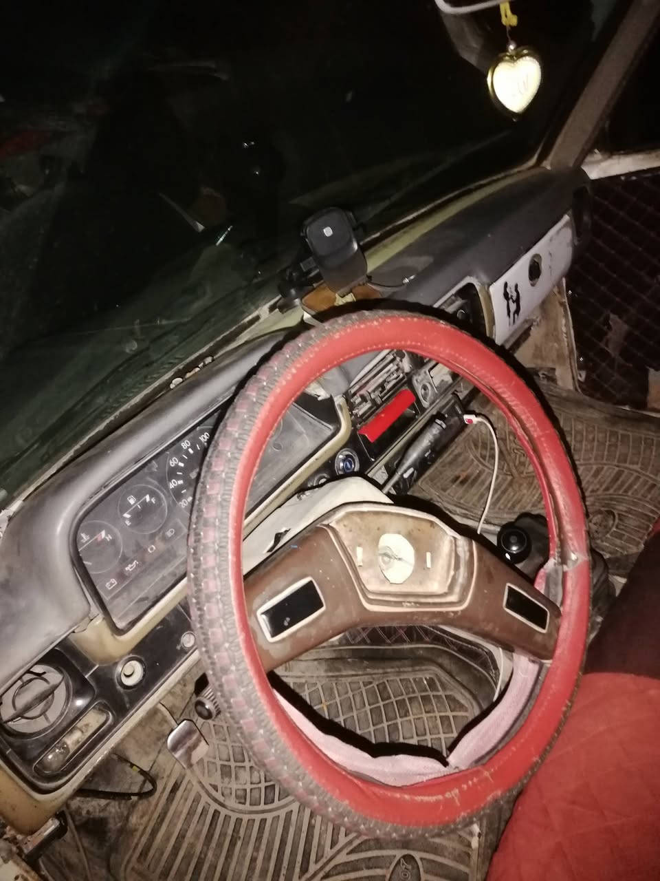 سلام عليكم بكم رقم صلاح دين  82للبيع سعر 18     ..***********::::
***********
