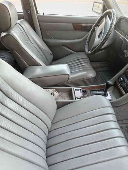 للبيع مارسدس رئاسي محور
موديل 86 ابيض صدفي قواعد بلاديات 
رقم بغداد دولي شرط تحويل جاهزه 
باب قصير غرفه جديده سعرهه58 
*********** هذا راعيه أنه مكلف بنشر
