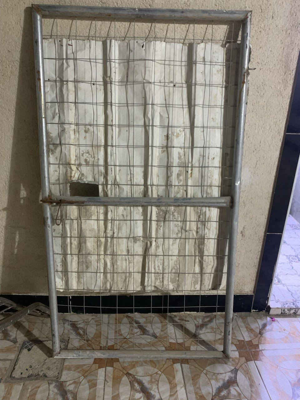 السلام عليكم
باب حديد عرض متر وارتفاع متر و80
ناصرية مركز


**إذا كنت صاحب هذا الإعلان وتريد حذفه لأي سبب، رجاءا أرسل رسالة إلى الدعم الفني**
