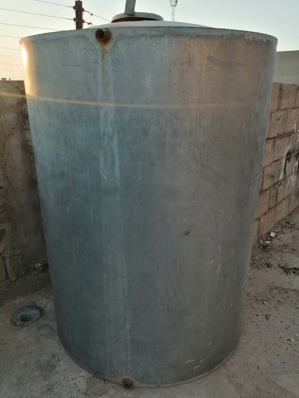 كشر مبرده نوع انيور كلش نظيف... وتانكي حجم كبير بليت ثخين  بس بي زروف... اثنينهم ٦٥ الف


**إذا كنت صاحب هذا الإعلان وتريد حذفه لأي سبب، رجاءا أرسل رسالة إلى الدعم الفني**