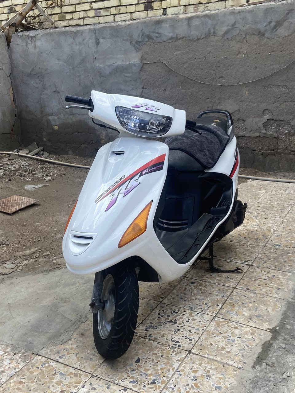 دراجه للبيع فراشه نضيفه مامفتوحه كهربائيات كله شغاله سلف هندر اشاير هورن محرك ناعم شلعه ومعدل جيب مصلح وتعال افحص ماناقصها اي شي أوراق اصولي دراجه جاهزه السعر 600بيها مجال لطيبين مكاني ميسان قضاء قلعه صالح الاستفسار ***********
