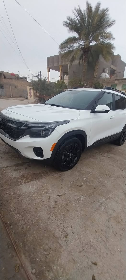 سليتوز X Line 2024 ماشيه ٦٠٠٠ الف حقيقي يعني زيرو دخول جديد بدون لوحات
بصمة تشغيل بصمة بيبان تشغيل عن بعد 
 كشنات مخمل وجلد وكشنات حرارية
 لد نهاري شاشة ديجيتال متصله مع شاشة المسجل
توقف ذاتي رادار محيطي 
بصمه تشغيل وتشغيل عن 
محرك ١٦٠٠ تيربو 
ويل 18 كروم
داخل جلد مع مخمل
بجم كبس بدون ايرباك
حادث ربع جاملغ خلفي جهه الأيسر مع هلال الباب 
تترقم جميع المحافظات باسمي تحويل مباشر
مكان السياره حله مركز 
رقم الهاتف ***********
رقم الشاصي KNDEUCA78R7626018
