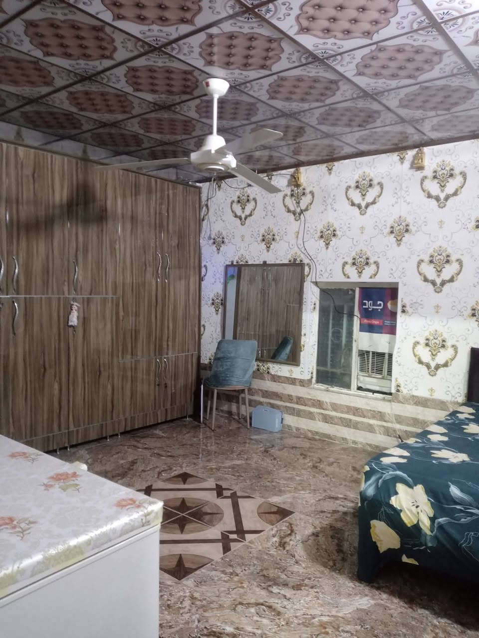 دار للبيع،،خانقين،
ركن،طابقين، فول سيراميك،سقف ثانوي، تغليف الجدران،مساحة 275 م،گراج للسيارة،مع محمية الطيور الزينة،18 م جملون،،
یحتوي طابق الاول علی استقبال کبیر ومطبخ ٤فی ٥ وغرفتین نوم ٤فی٥ وهول داخلي ٤فی٨
وصحیات داخلي وخارجي
وطابق الثاني یحتوي علی غرفە نوم کبیر ومطبخ مع صحیات 
ملاحظە الطابق الاول والطابق الثانی منعزل من ناحیە الکهرباء والماء
 العنوان .كهريزالعليا،كارز بان،،قرب قاعة الفاتحة.
كما يقال، الجار قبل الدار، الجار ذهب الحمدلله ، للمعلومات اکثر الاتصال علی الرقم
،،م،،*********** او مراسله الصفحە
