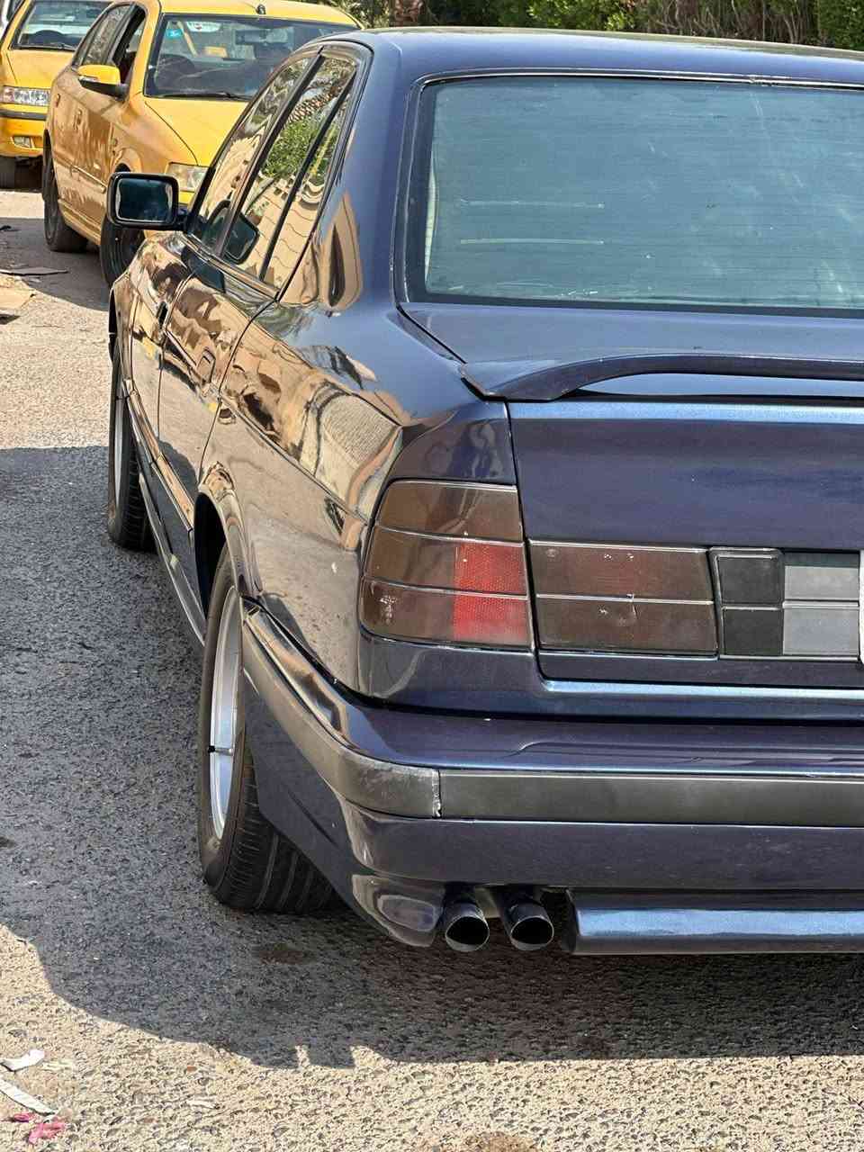 اللهم صلي عل محمد وال محمد بي ام 535 كامله سياره من كلشي رقم كركوك شرط تحويل  تخم تاير محرك جديد كير جديد سياره خير من الله سعر 40 وبيها مجال  مكان سياره بغداد ثعالبه وره صيطرت شعب رقم تلفون ***********
