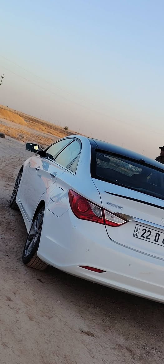 سوناتا ٢٠١١ خليجي فول مواصفات
السياره باسمنا تحويل شرط رقم اربيل الجديد
معلومات سيارة:
محرك 2400 دوش المرغوب 
كير تماتيك ٦ نمر 
سقف بانورما بالكامل
بصمه تشغيل + بصمه ابواب 
مقاعد جلد مقعد السايق كهربائي خزن 
امرايات شفط حساسات خلفيه 
تحكمات استيرن 
كهربائيات شغاله بالكامل 
تدفئه تبريد  مقاعد تدفئه غرفه السيارة كلش حلوه ارضيه جلد 
السياره ضررها شبر بالجاملغ الامامي  وشويه ع البوند وبيها ملاحضات بسيطه بارد 
للاستفسار اكثر اتصل 
*********** بي واتساب
