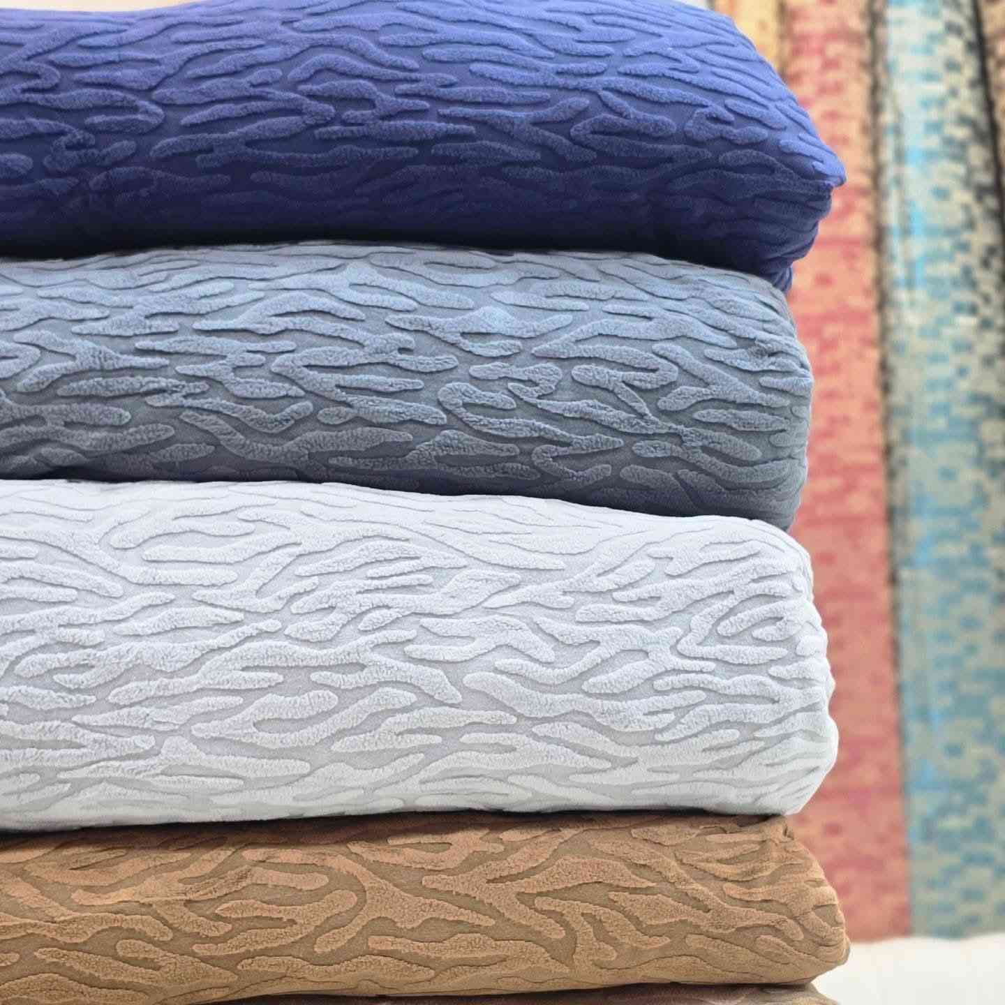 من ماركه سيدار العالميه 🔥
تلبيسة تخم ليكرا 
جاكار مقدف 
خامة ثقيل درجة اولى 
المحتويات 10 قطع ( نظام تركي ) 

قنفات ثلاثية عدد 2
قنفات ثنائية عدد 1
قنفات احادية عدد 2
وجوه كوشات عدد 5


**إذا كنت صاحب هذا الإعلان وتريد حذفه لأي سبب، رجاءا أرسل رسالة إلى الدعم الفني**