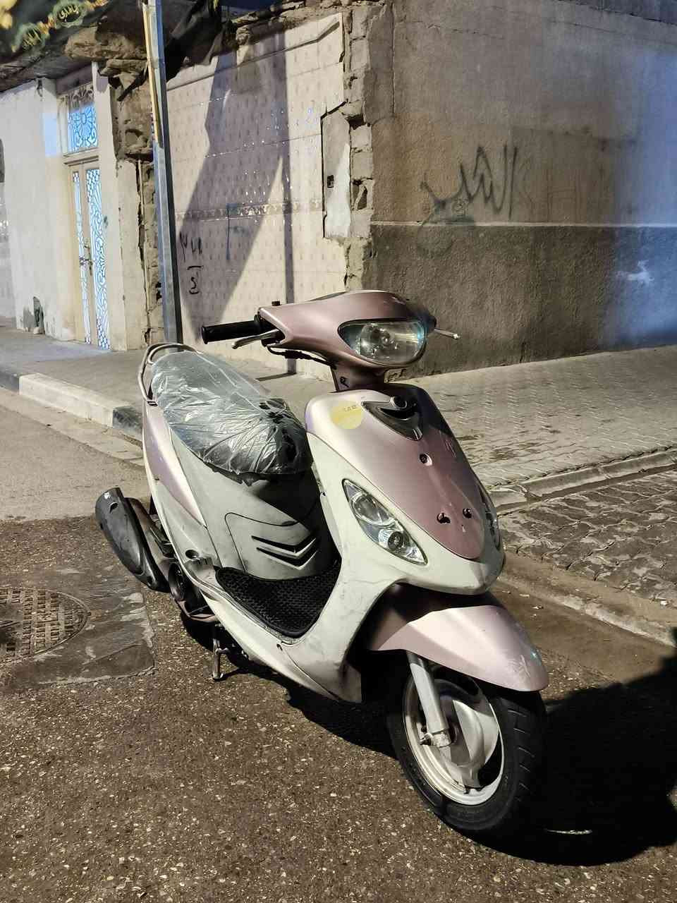 ماكس قجمه دراجه بلاد مامفتوحه مع مكاتبه بسمي دراجه مكينه بلكاربون وين تريد تفحص افحص فول ملاح سلف هندر كهربائيات كلها شغاله ختم واحد السعر مليون ،عنواني البصره الزبير الجاهزه رقمي *********** مو شراي لاتراسني

