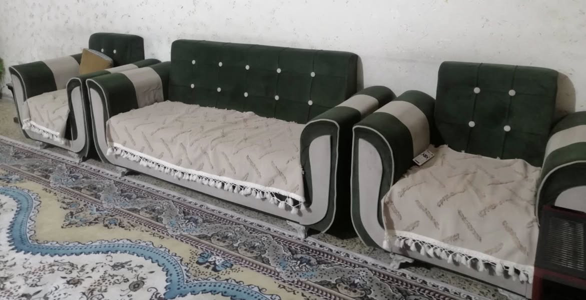 #بيع_مستعجل📌👇🏻
تخم للبيع (١٠) مقاعد بدون ضرر💯
العنوان #بغداد_الشعب📍للمزيد مراسلتي✅👍


**إذا كنت صاحب هذا الإعلان وتريد حذفه لأي سبب، رجاءا أرسل رسالة إلى الدعم الفني**