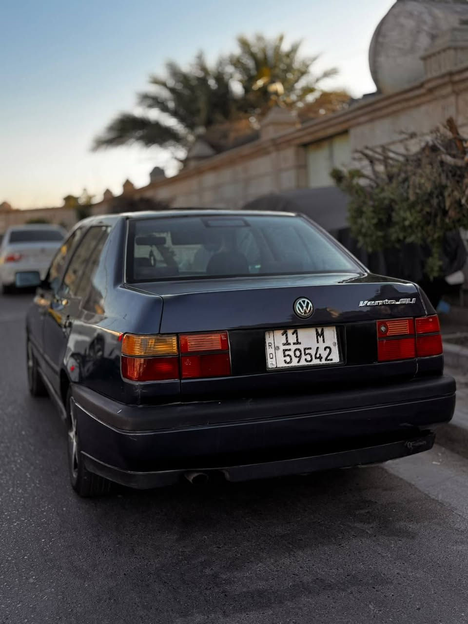 السلام عليكم للبيع كولف فنتو موديل 1993
محرك وكير جيد جدا
محرك 2000 
كير اوتماتيك
تبريد شغال ثلج
صدر جديد
كهربائيات كله شغاله
اي نقص مابيهه
السيارة بسمي
السعر 43 وبيهه مجال بسيط
المكان بغداد بالاعضمية
للإستفسار ***********
