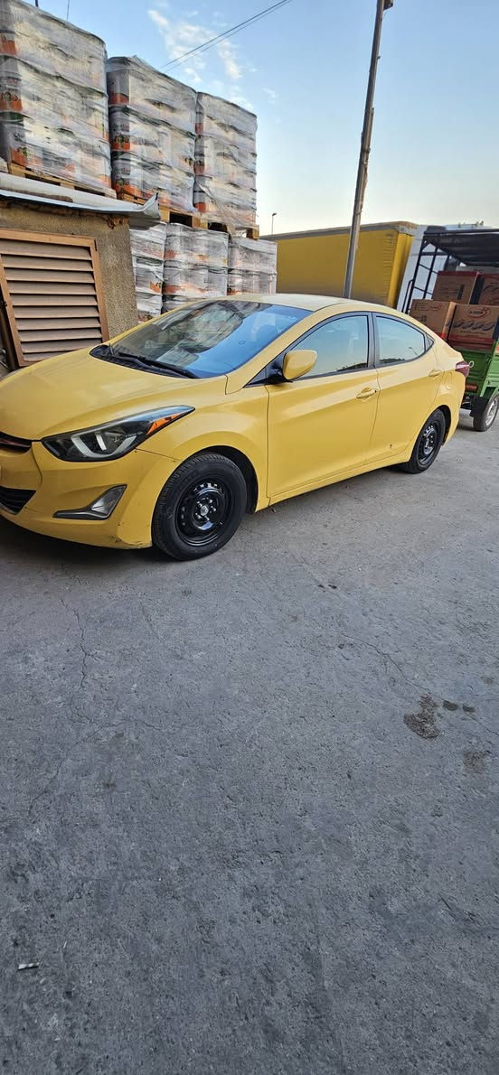 النترا موديل 14 (كير عادي) 1800 دوش حادثها بس بنيد مبدل مكينه كير تبريد ثلج خير من الله صدر امامي خلفي قبل سبوع نفضتها  تخم ويل وتايرات البارحه شديتهن جدد سياره بسمي مصفره هيئة وغرامات سياره صبغه اوله ما معيوده كبل للشارع ما ناقصه شي
السعر ٩٣ وبيها مجال قليل مكاني بغداد مدينة الصدر 
***********
