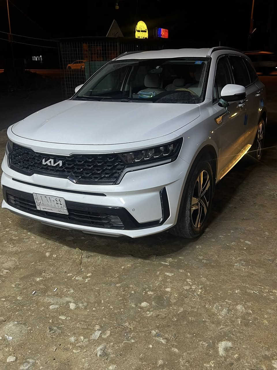 السلام عليكم 
سورنتو 2023
مواصفات 
كشنات كهرباء 
اربع انظمه قياده
هند بريك بصمه
جنطه كهرباء
ماشيه 57الف حقيقي
سبعه راكب 
مكينه 3500 V6
كير ماوس 8 سراع
شفتات سترين
ويل 19
 GPSنظام
شاشه متصله تدعم ابل كار بلي 
نظام ترحيب عند قتراب البصمه
حساسات امامي خلفي
لد نهاري
تشغيل عن بعد
بصمه ابواب
لايت زنون بلادي اربع عدسات 
رقم بابل 
مكان بابل حله
رقم ***********
