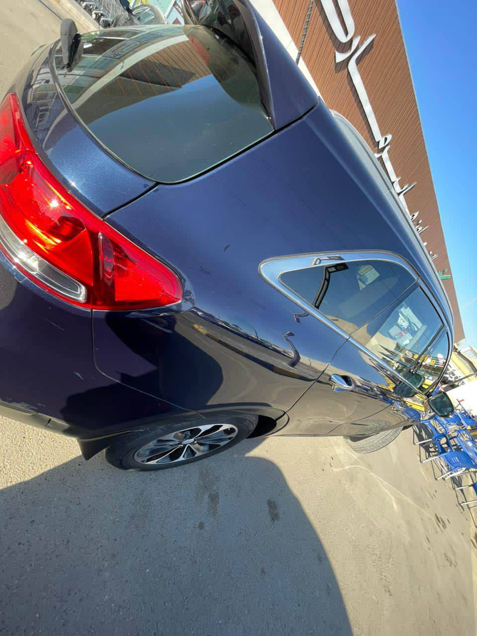 سورنتو 2017 وارد امريكي 
حادثه فقط شبر بل بنيد سياره جديده 
وجاهزه من كلشي براغي نقص ما بيه 
محرك 4 سلندر 5 راكب 
رقم اربيل جديد بسمي شخصيا 
اي استفسار. اتصل *********** 
عنوان بغداد  السعر 154 مال بيع رجاء الي تعجبه يتصل 
اي استفسار اتصل واني حاضر صور حادث وسونار موجود بغداد, العراق
