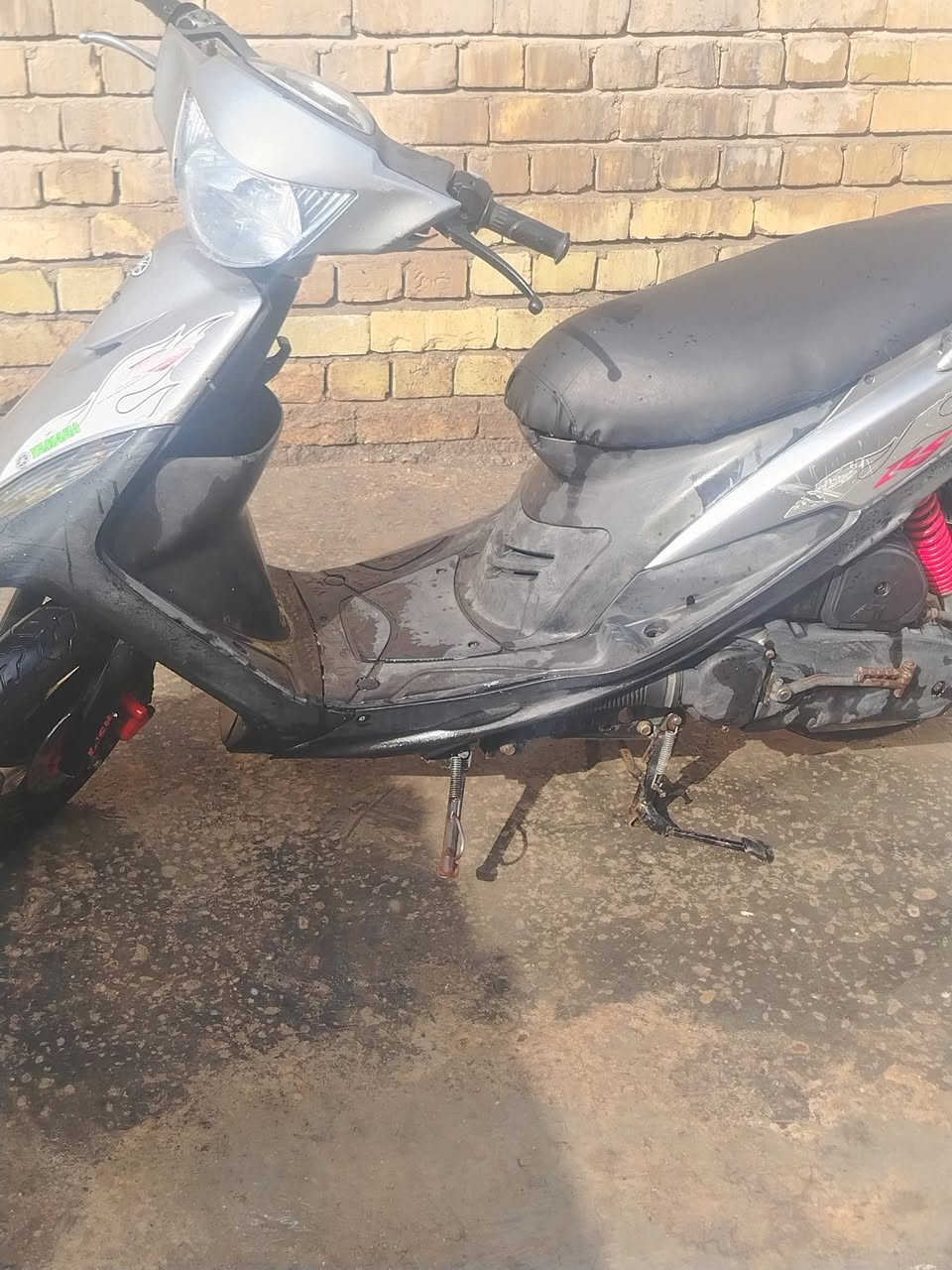 للبيع فقط
ماكس عدله للبيع 
محرك بلادي 
كفرات بلادي 
بوشه 49 
نكره سلف 
سعرها 625 بيها مجال بسيط 
مكاني بغداد الغزاليه 
***********
