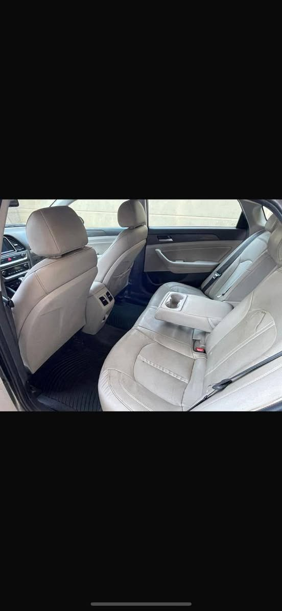 سوناتا 2018 فول مواصفات 1/1 رقم ميسان مشروع وطني سنويه جديده فتحه بصمه كشنات جلد تبريد وتدفئة بلكشن تبريد خلفي شاشه  كاميرا حساسات مكينه 2400مامفتوحه سياره جاهزه مكينه كير تبريد حداده تخم تاير كهربائيات كامله بجم كبس حادثه خلفي صور الحادث بلمنشور السعر 128بي مجال بسيط مكاني ناصرية بيع فقط مكلف بلنشر للاستفسار هاذا رقم صاحب السيارة ***********
