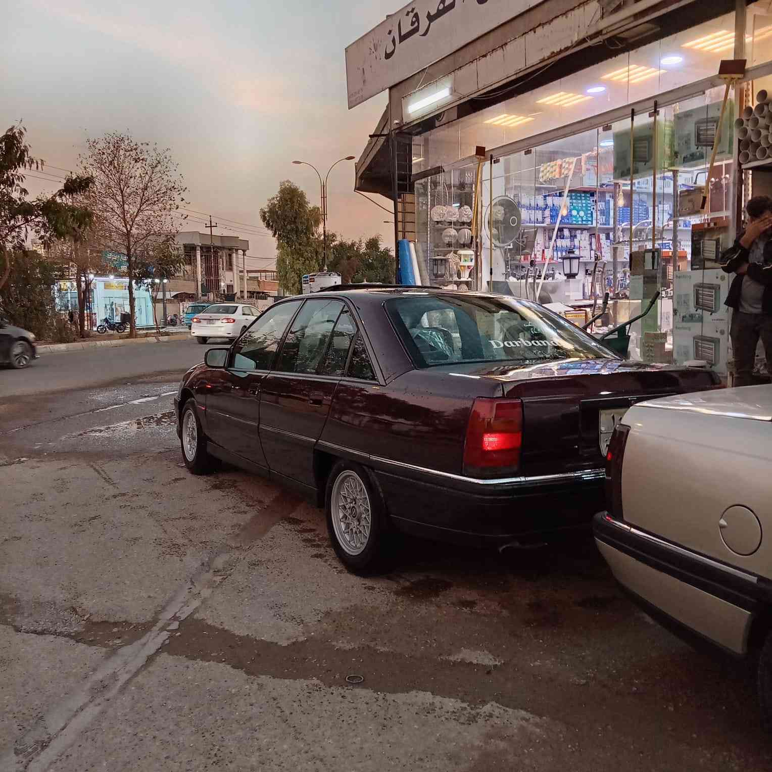 أوبل أوميكه 92كير عادي محرك 20رقم سليمانيه سنويه حد 27صبغ عام لجماليه رقم موبايل ***********
