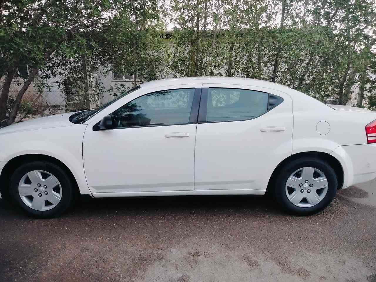 موديل 2010 سنويه 2030 بغداد السونار مرفق كامله كير محرك مكفول  2.400تبريد ثلج  كشنات جدد اني مغلفهن صدر باتري جديد تايرات نظاف باتري جديد 
باسمنا كهربائيات بلاد مابها نقص برغي كامله مكمله 
مكاني بغداد 
سعر 73 بيها مجال بسيط
***********
