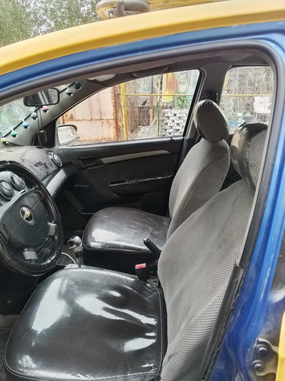 سلام عليكم افيو للبيع السعر 40سيارة جاهزه بغداد وارد امريكي المكان الحسينيه ***********
