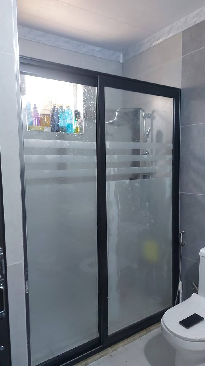 معمل ميديا المنيوم
أبواب شبابيك سلايت ومانع الحشرات وجميع أنواع الديكورات الجزامات احذيه 
***********
***********
