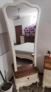 مرايا • بيها مجال • مراسلة خاصة