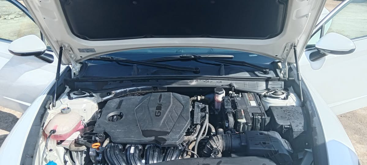 سلام عليكم ورحمة الله من رخصه لادمن سوناته ٢٤ فول حدث موضح بل منشور بدوان داخل بدون صبغ تبديل جمالغ نفس الوان ماشيه ٢٢ميل سياره خير من الله قم بغداد حره مدور ثاني سعر ٢٢٠وبيه مجال الشري وتساب موجواد *********** مكان سياره كربلاء
