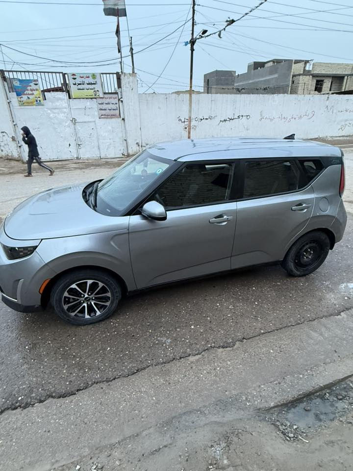 صول امريكي كي فايف 

صبغ عام كص كفاله

ليبل واحد 

موديل 2023

ماشيه 27 

فول مواصفات عدا الفتحه

رقم بغداد بسمي

مكينه 2000 دوش

جاهزه للاخير 

مكاني بغداد 

السعر 100 

موبايل 

***********
