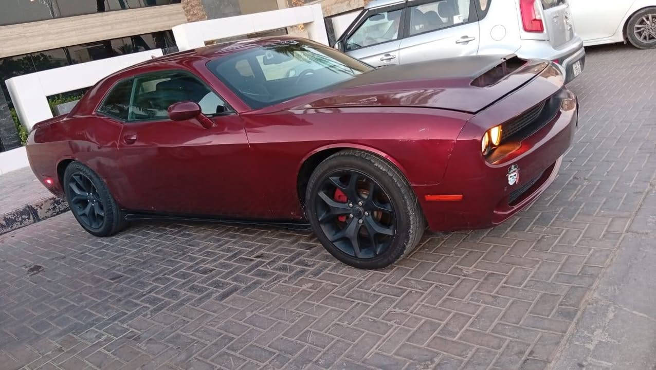 السلام عليكم للبيع جالنجر موديل 19 سوبر تراك جيتي مكينه ٣٦٠٠
بيع سريع 
السيارة ماشيه ٦٥فول موصفات من عده الفتحه رقم بغداد تحويل مباشر بيه نضام دزويت صوت إطفاء وتشغيل على ريمون شاشه كبيره كير مكينه تبريد تخم تاير حداديه كفاله حادث جابلغ وبنيت جهة الصدر مكان السياره كربلاء *********** *********** السعر 118 قفل
