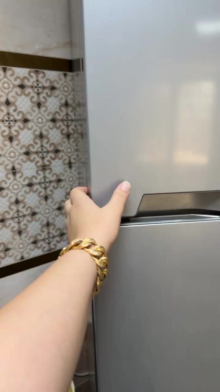 ثلاجه سعرها 300 نوعية فستل حجم 28 كبيره جدا وكلش نضيفه ومجمده نوعية كرافت حجم 8 كلش نضيفه وجديده السعر 150


**إذا كنت صاحب هذا الإعلان وتريد حذفه لأي سبب، رجاءا أرسل رسالة إلى الدعم الفني**