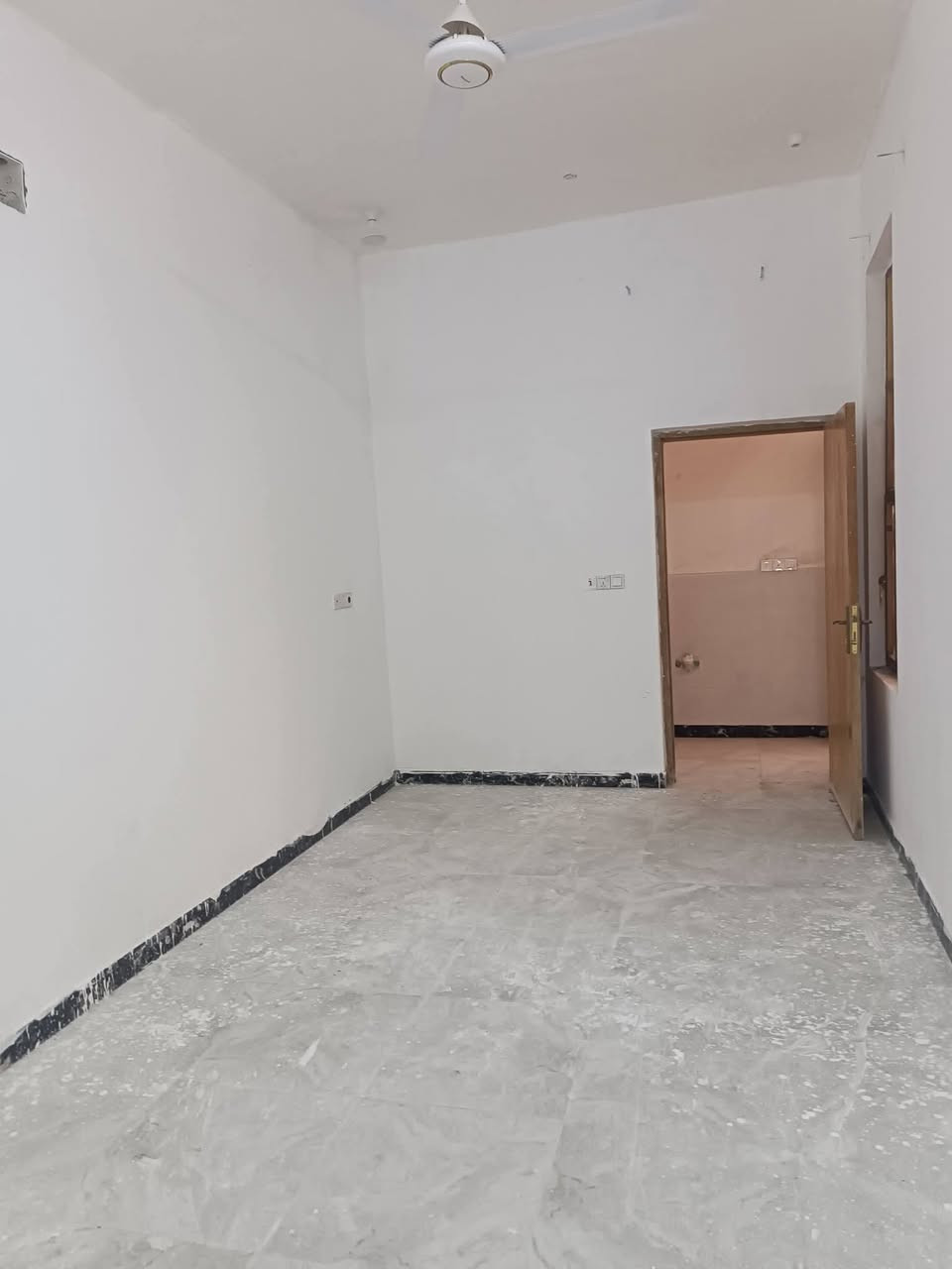 بيت للأيجار
في الاكوات الثانيه طابقين
معزول الارضي عن الاول 
عزل نهائي بدرج خارجي
يؤجر كل طابق لوحده 
المساحه 150م
يحتوي كل طابق على غرفتين منام وصاله
وأستقبال ومطبخ وصحيات
سعر ايجار الطابق الارضي 700 الف 
الطابق الثاني 650 الف
***********
***********
