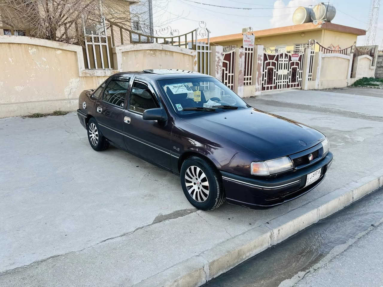 السلام عليكمً فكترا محركً١٦ موديل ١٩٩١ سنويه خضره مصبوغه جماليه وبيها كاربونً شرط تحويل السعر ٣٧ وبيها مجال 

العنوانً موصل الأيمن *********** ***********
