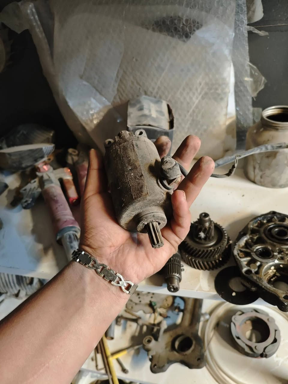 سلام عليكم اخوتي للبيع والسعر جوه السوك ومتوفر توصيل
كرنك ماركة حسين سهم مستعمل مدة 3 ايام
اكسل كامل سكنس فحل
سلف سكنس فحل
جامه صد الهواء سكنس فحل
اصابع بريك
بك لايت اصلي ياماها سكنس فحل
صفاكات كلج خلفي اصلي
*********** واتس اب
