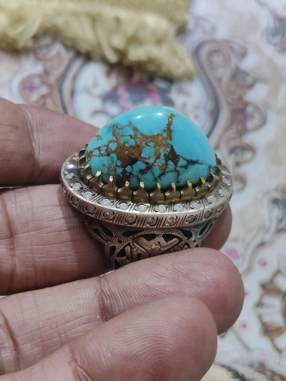 رضويه نيشابوريه قطع هرمي ضخمه صياغه يدويه تطعيم اكثر من 60 ماسه ويمانيه جراخه وصياغه قديمه ومنحوته احترافيه صياغه صادق الطائي للبيع السعر مرتفع


**إذا كنت صاحب هذا الإعلان وتريد حذفه لأي سبب، رجاءا أرسل رسالة إلى الدعم الفني**